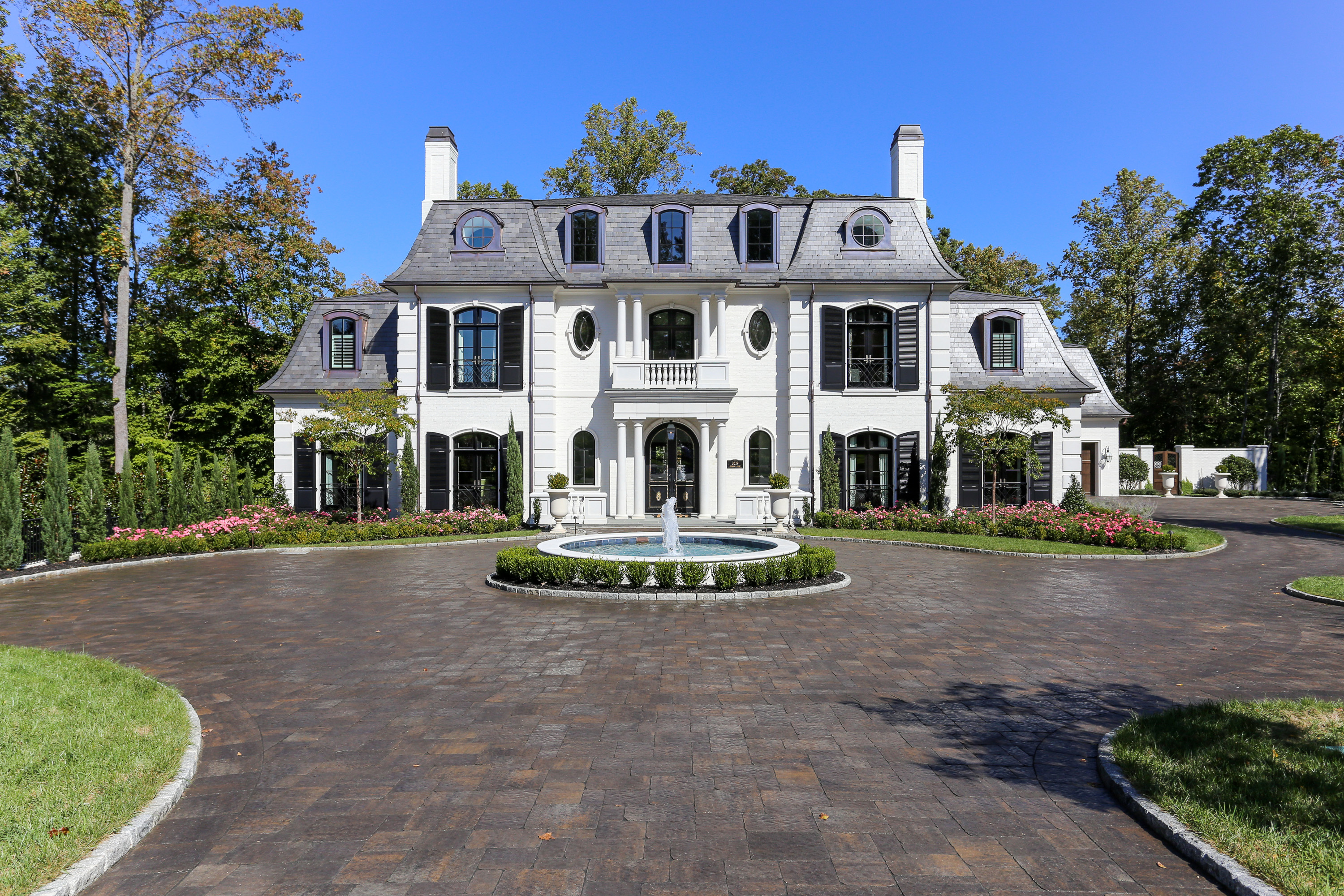 Home Entrance with Fountain