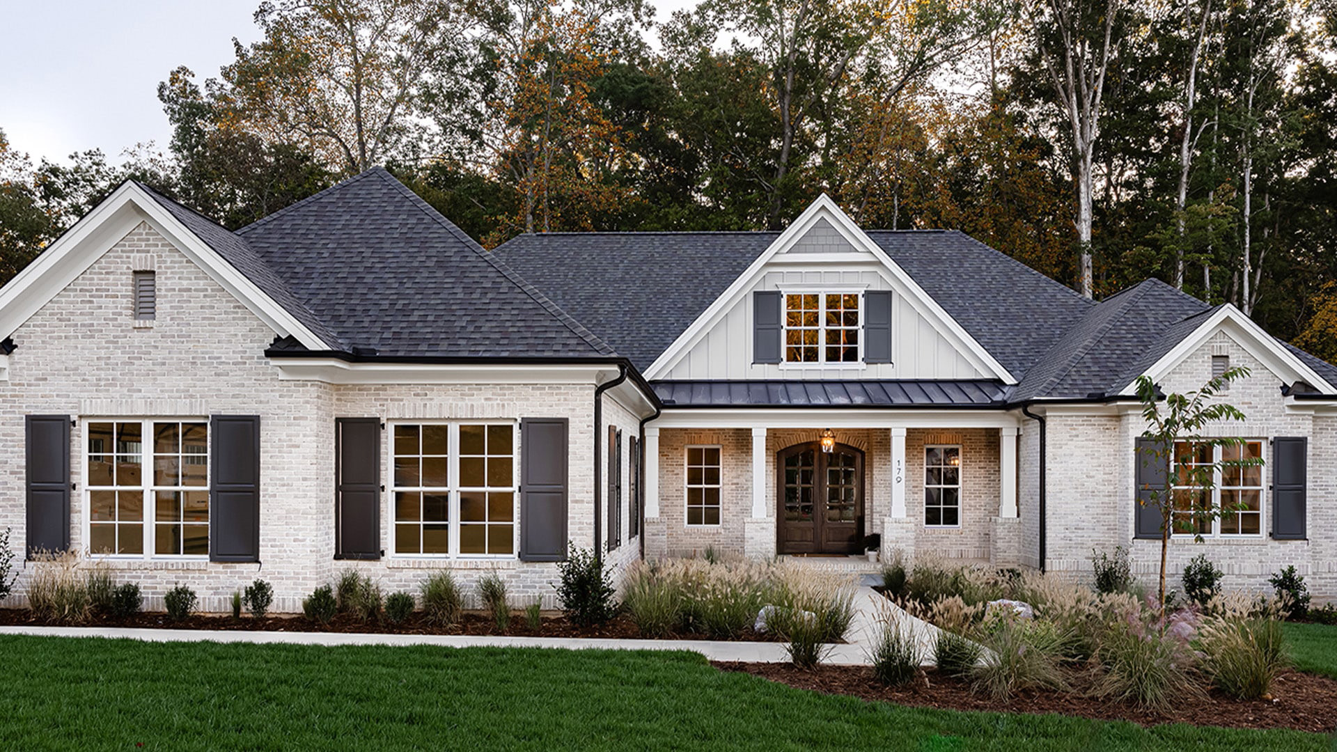 Paragon Custom Homes | Raleigh’s Builder Redefining Luxury Living screen capture