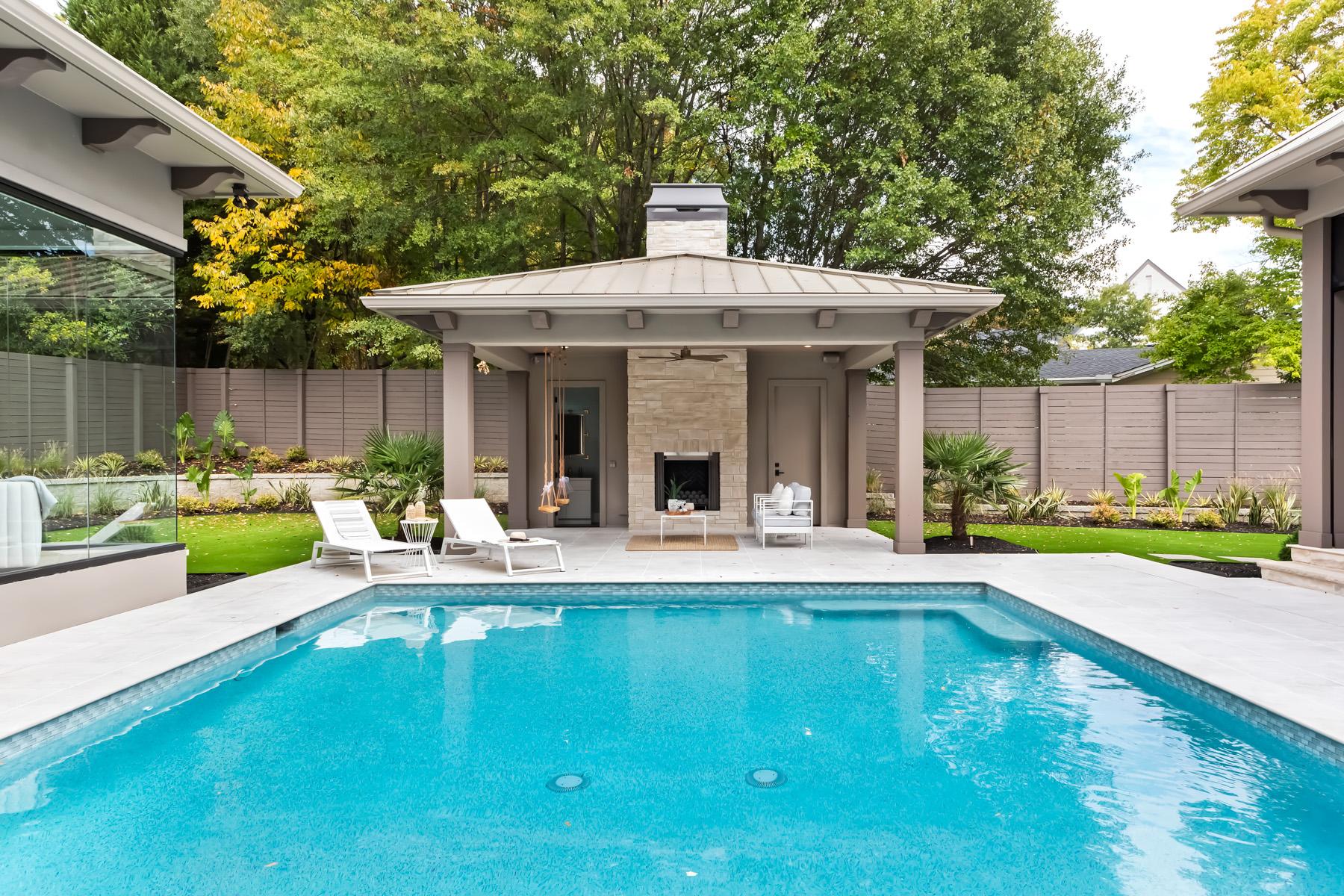 Raleigh Custom Homes | Living Every Season in Style screen capture