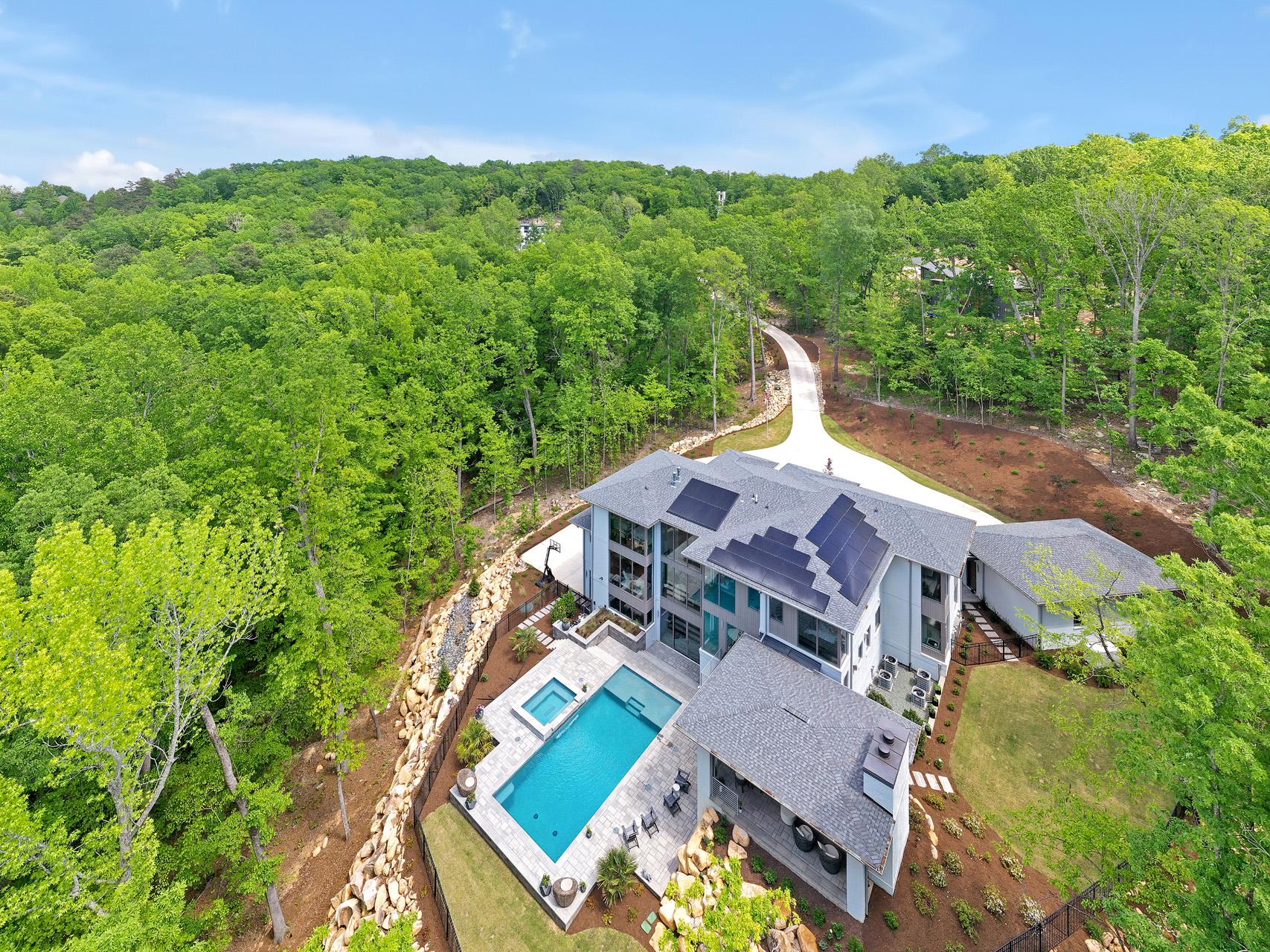 Paces & Roehm | Designing Raleigh’s Most Livable Luxury Homes screen capture