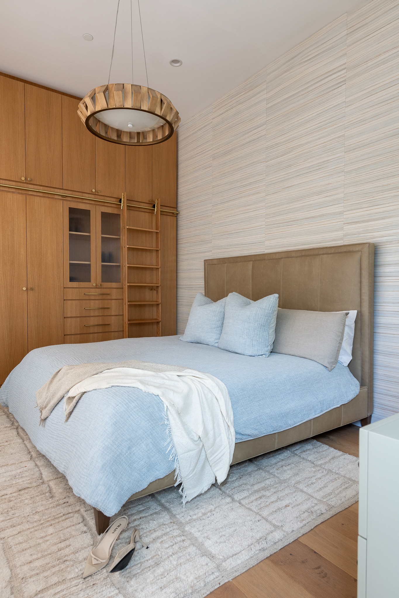 Dwell Proper | Redefining Luxury Home Staging in Raleigh screen capture